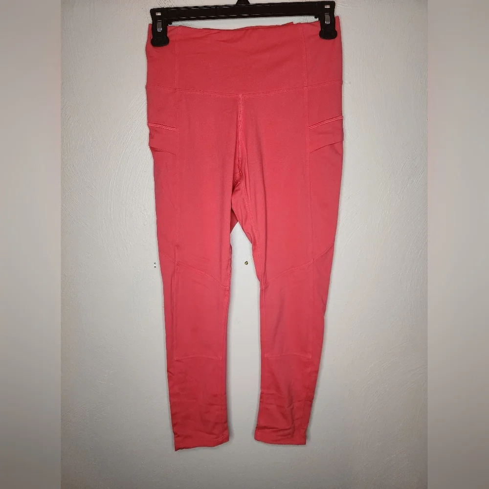 STIO Women's Glide Crop Tech Tight - Picture 3 of 5